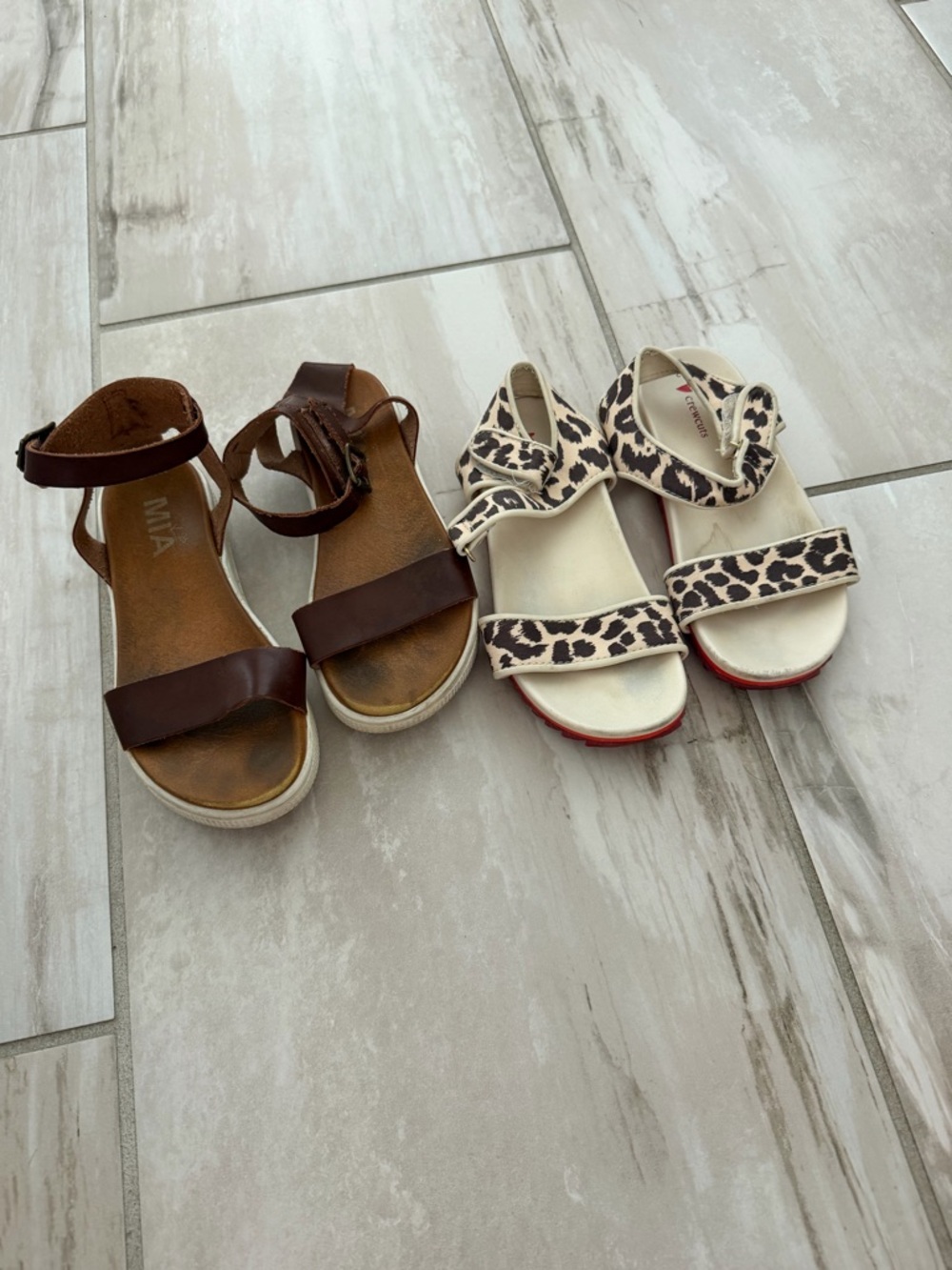 MIA Brown Ankle-Strap Sandals & Cream crew cuts Leopard Print Velcro Sandals